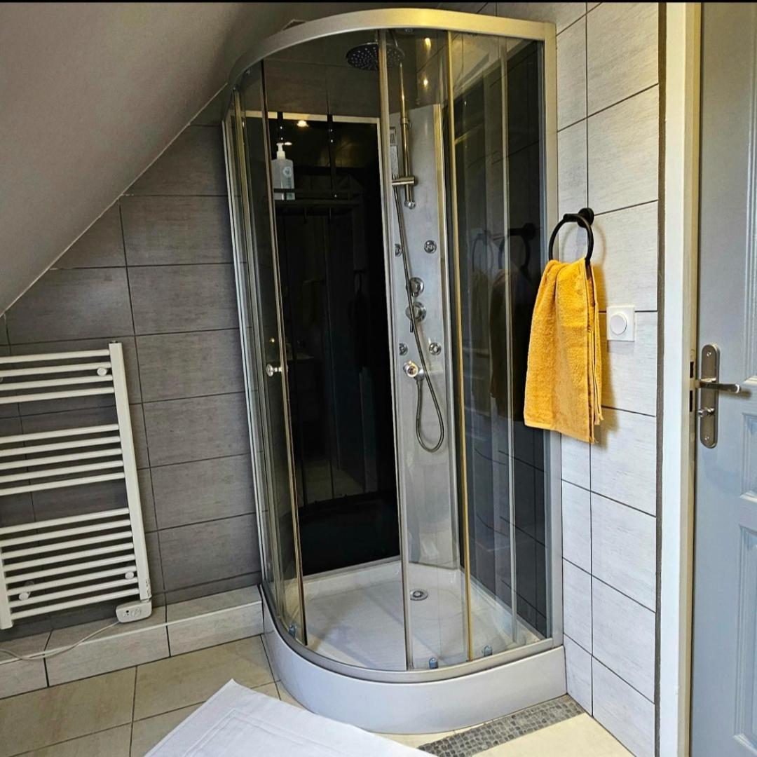 Madame Hotel Clerey ภายนอก รูปภาพ